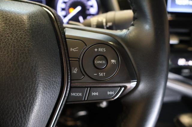 Photo of 2023 Ice Cap Toyota Camry