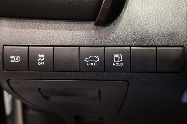 Photo of 2023 Ice Cap Toyota Camry