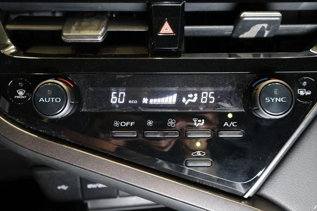 Photo of 2023 Ice Cap Toyota Camry
