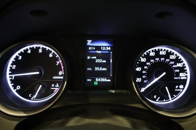 Photo of 2023 Ice Cap Toyota Camry