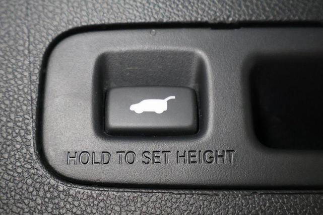 Photo of 2022 Lunar Silver Metallic Honda CR-V