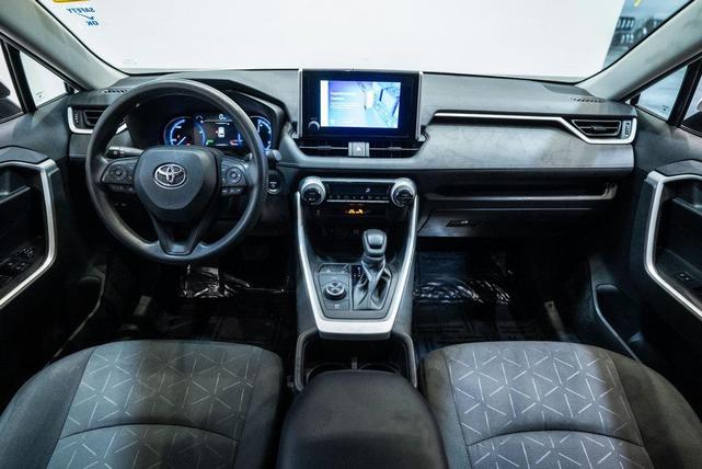 Photo of 2024 Ice Cap/Midnight Black Metallic Toyota RAV4 Hybrid