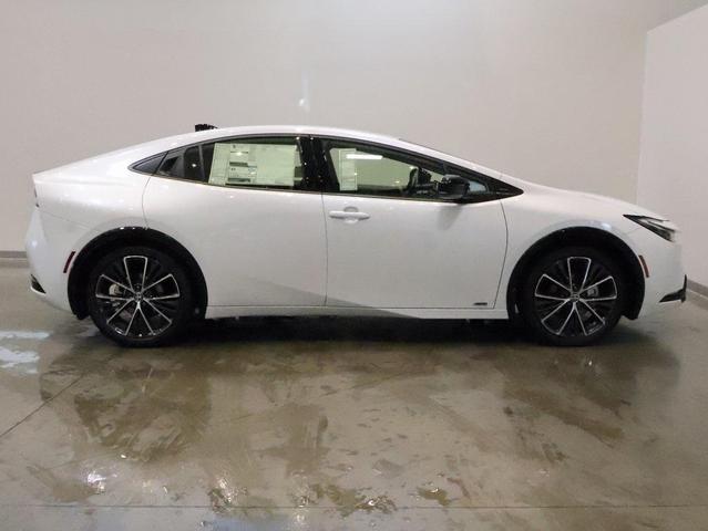 Photo of 2026 Pearl Toyota Prius