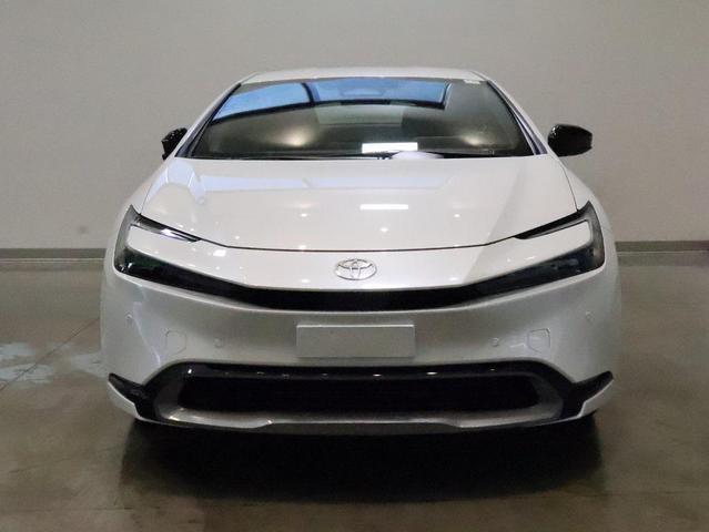 Photo of 2026 Pearl Toyota Prius