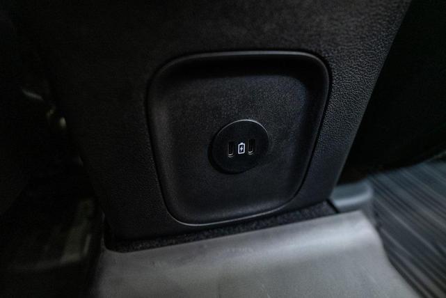 Photo of 2025 Star White Metallic Tri-Coat Ford Escape