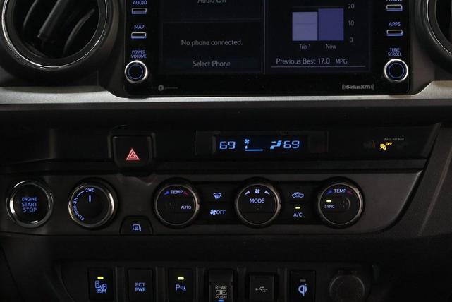 Photo of 2021 Super White Toyota Tacoma