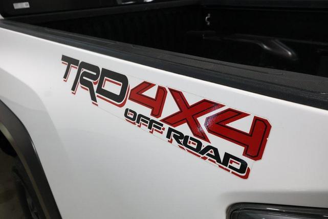 Photo of 2021 Super White Toyota Tacoma