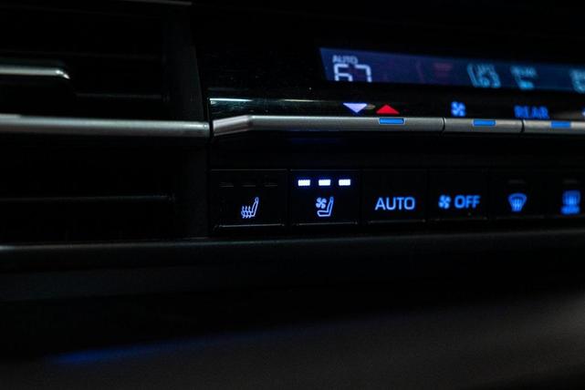 Photo of 2021 Predawn Gray Mica Toyota Sienna