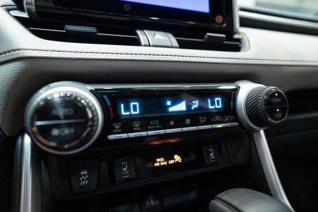 Photo of 2025 Silver Sky Metallic Toyota RAV4 Hybrid