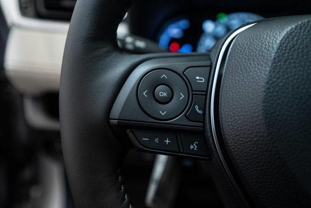 Photo of 2025 Silver Sky Metallic Toyota RAV4 Hybrid