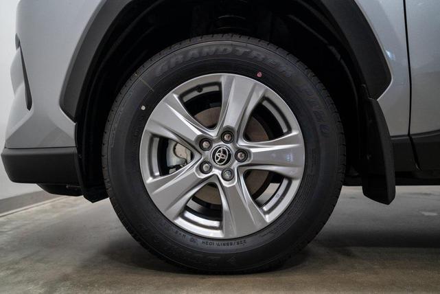 Photo of 2025 Silver Sky Metallic Toyota RAV4 Hybrid