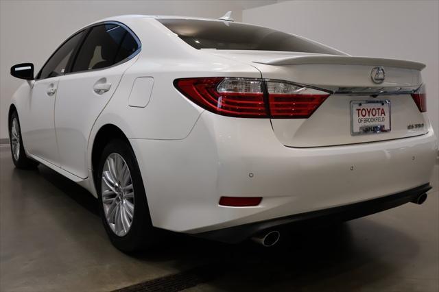 Photo of 2014 Starfire Pearl Lexus ES 350