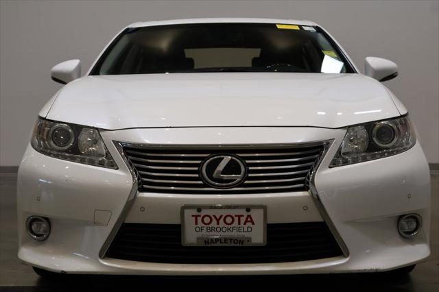 Photo of 2014 Starfire Pearl Lexus ES 350