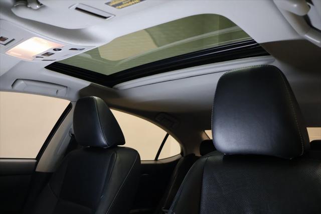 Photo of 2014 Starfire Pearl Lexus ES 350