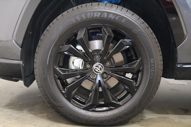 Photo of 2022 Magnetic Gray Metallic/Midnight Black Metallic Toyota RAV4 Hybrid