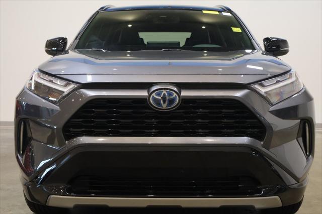 Photo of 2022 Magnetic Gray Metallic/Midnight Black Metallic Toyota RAV4 Hybrid