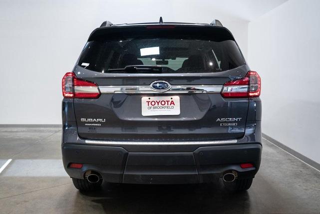 Photo of 2022 Magnetite Gray Metallic Subaru Ascent