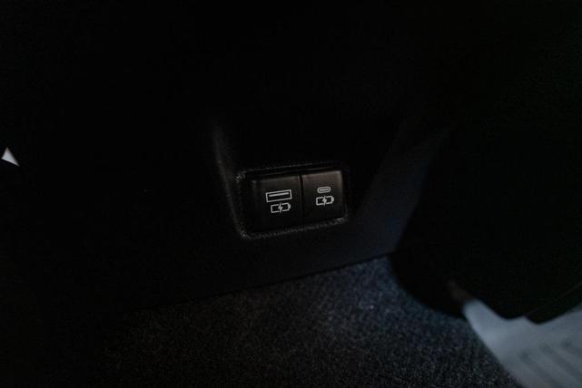 Photo of 2025 Midnight Black Metallic Toyota Camry