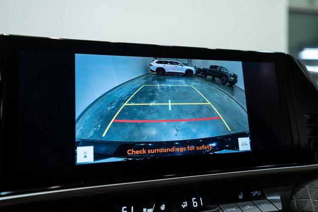 Photo of 2025 Midnight Black Metallic Toyota Camry