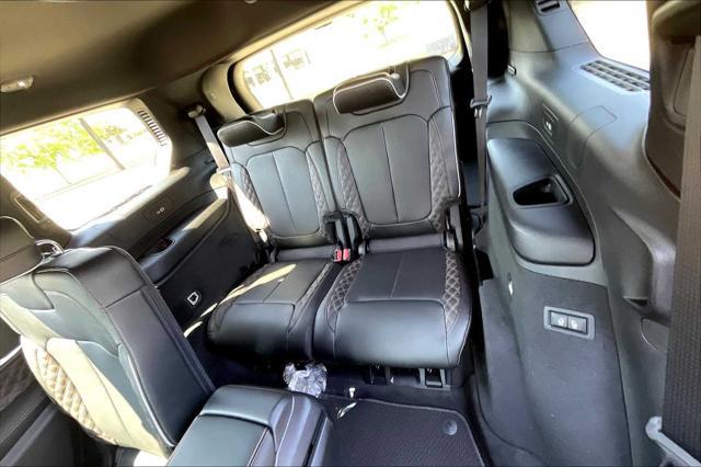 Photo of 2025 Baltic Gray Metallic Clearcoat Jeep Grand Cherokee L