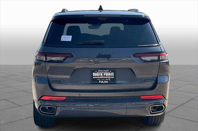 Photo of 2025 Baltic Gray Metallic Clearcoat Jeep Grand Cherokee L