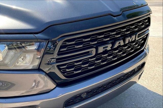 Photo of 2022 Granite Crystal Metallic Clearcoat RAM 1500