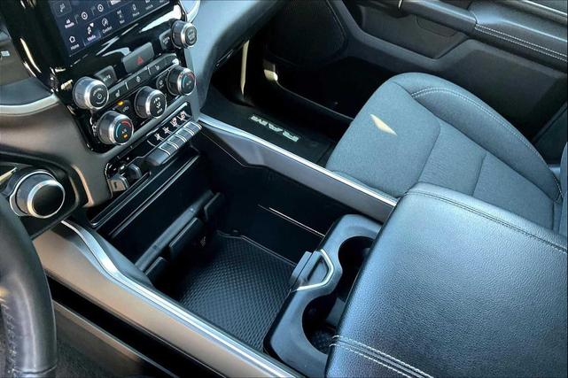 Photo of 2022 Granite Crystal Metallic Clearcoat RAM 1500