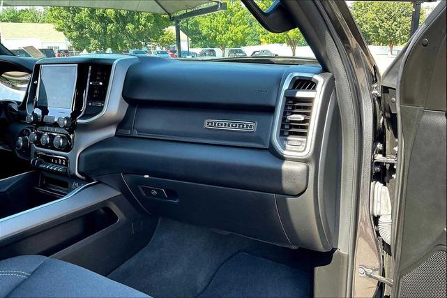 Photo of 2022 Granite Crystal Metallic Clearcoat RAM 1500