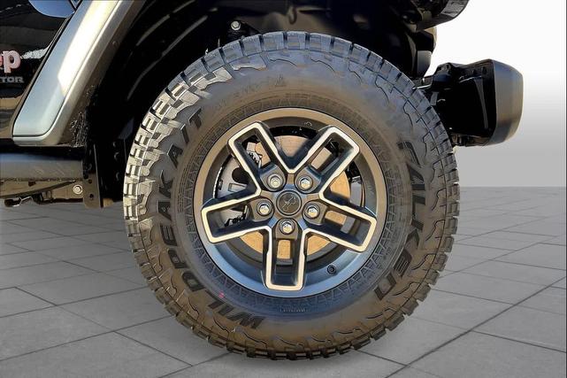 Photo of 2025 Black Clearcoat Jeep Gladiator