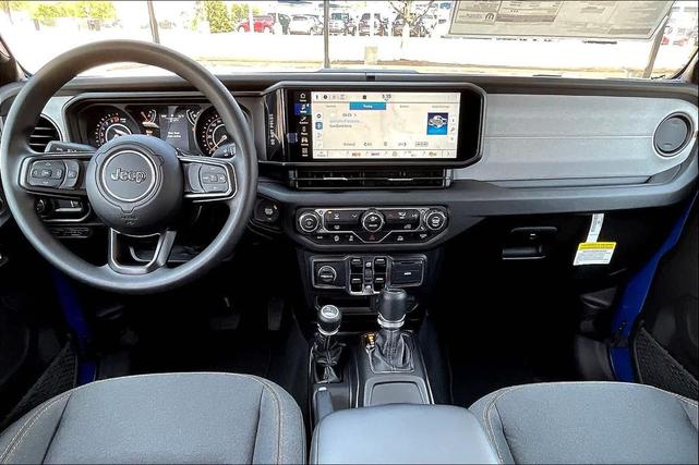 Photo of 2025 Blue Jeep Gladiator