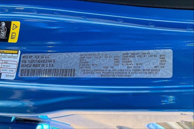 Photo of 2025 Blue Jeep Gladiator