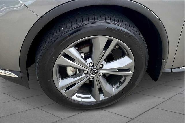 Photo of 2024 Gun Metallic Nissan Murano