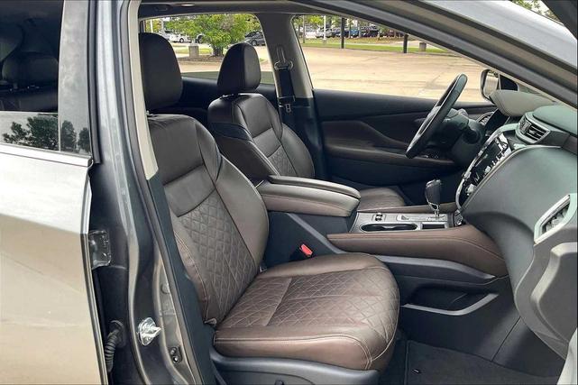 Photo of 2024 Gun Metallic Nissan Murano