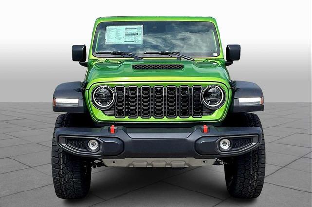 Photo of 2025 Green Jeep Gladiator