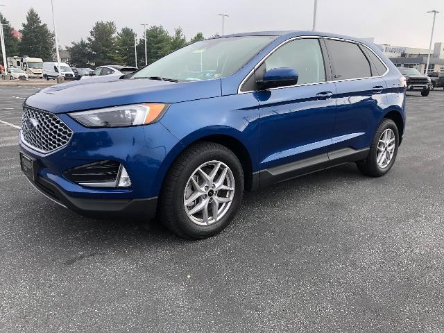 Photo of 2024 ATLAS BLUE Ford Edge