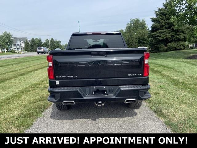 Photo of 2021 Black Chevrolet Silverado 1500