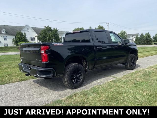 Photo of 2021 Black Chevrolet Silverado 1500
