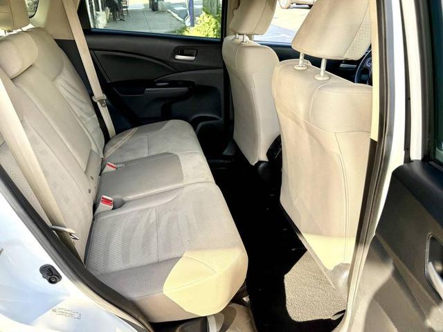 Photo of 2015 White Diamond Pearl Honda CR-V