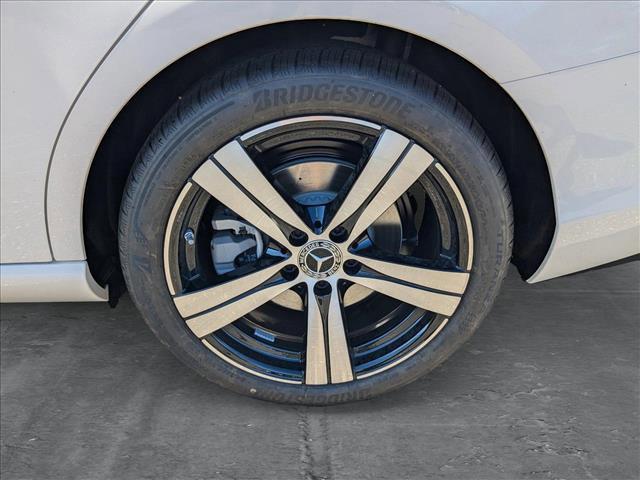 Photo of 2025 Polar White Mercedes-Benz C-Class