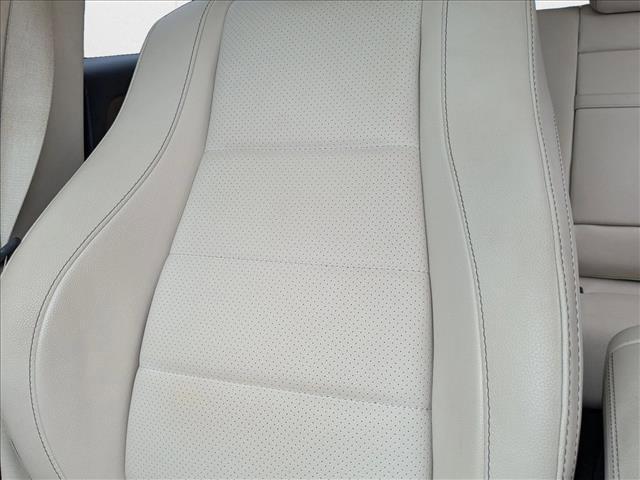 Photo of 2022 Polar White Mercedes-Benz GLE 350