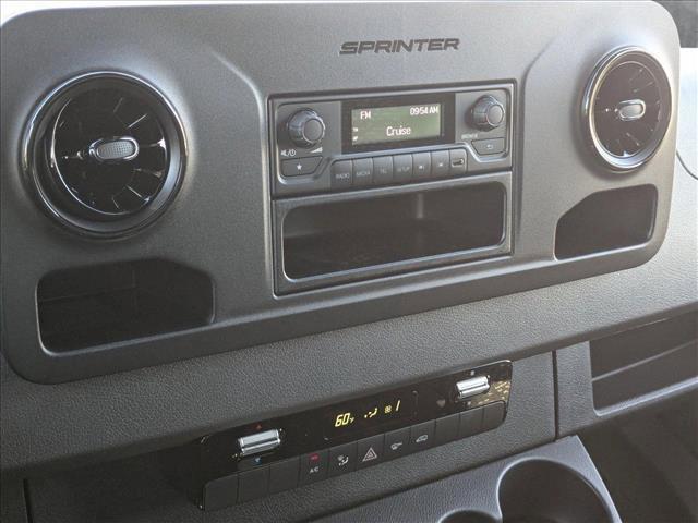 Photo of 2025 Arctic White Mercedes-Benz Sprinter 2500