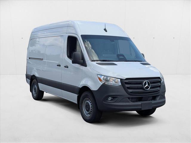 Photo of 2025 Arctic White Mercedes-Benz Sprinter 2500