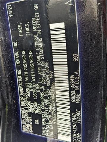 Photo of 2022 Midnight Black Metal Toyota Highlander