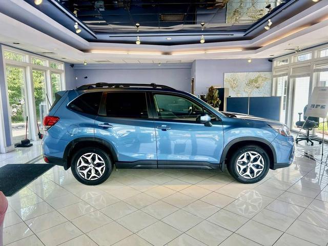 Photo of 2019 Horizon Blue Pearl Subaru Forester