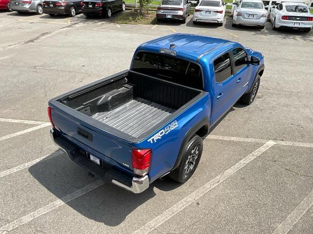 Photo of 2017 Blazing Blue Pearl Toyota Tacoma
