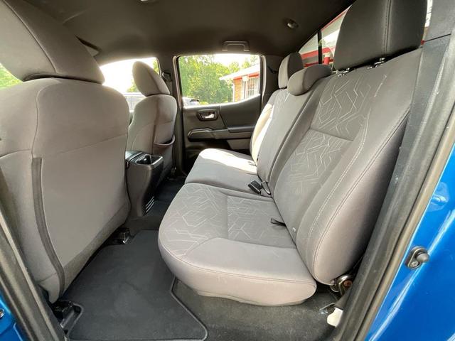 Photo of 2017 Blazing Blue Pearl Toyota Tacoma