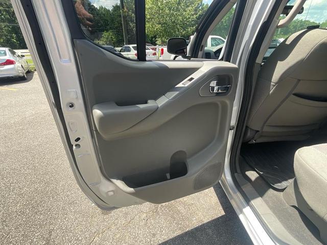 Photo of 2019 Brilliant Silver Metallic Nissan Frontier