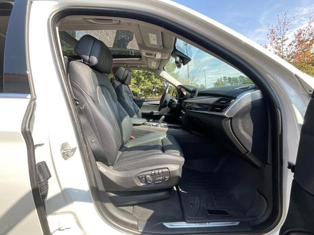 Photo of 2016 WHITE BMW X5