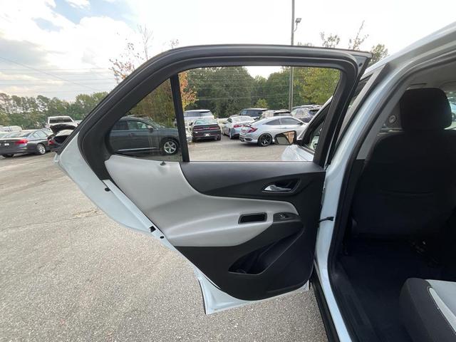 Photo of 2020 Summit White Chevrolet Equinox