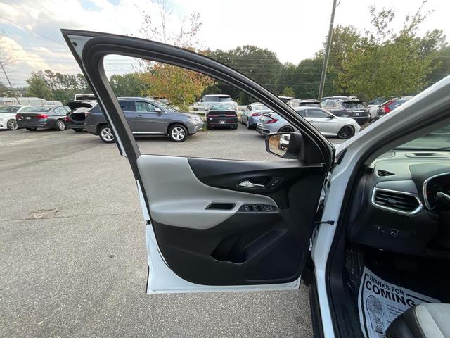Photo of 2020 Summit White Chevrolet Equinox